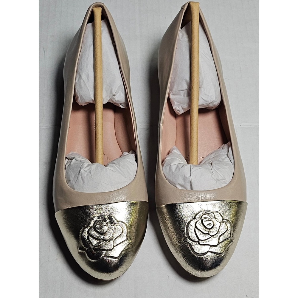 Taryn Rose Annabella Ceramic Platinum Leather Rose Cap Toe Ballet Flats 5M